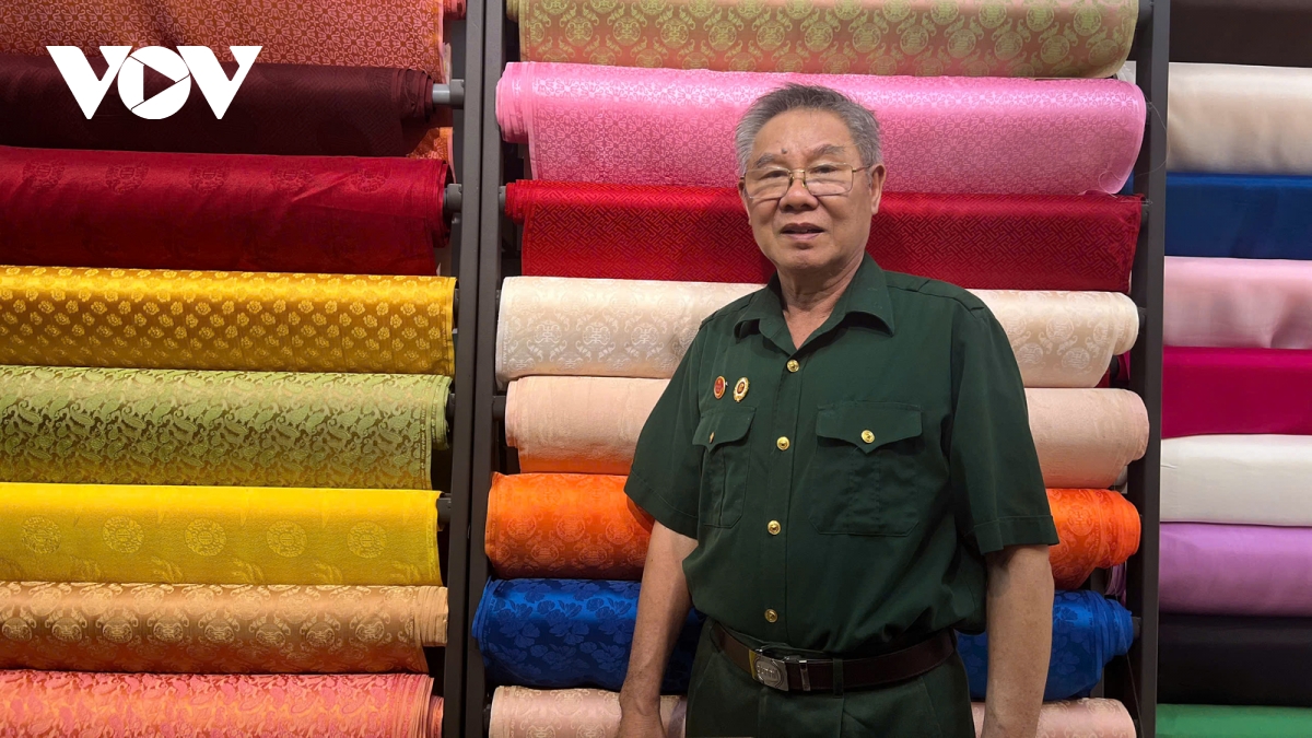 Người cựu chiến binh giữ hồn lụa, tiếp lửa làng nghề